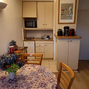 https://studio-cosy-ty-avel-avec-parking-balcon-wifi.inbrittany.com
